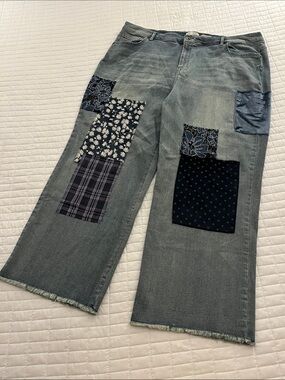 LOGO “Patches of Blue” Wide Leg Jeans w/Random Patches-Raw Hem&Whiskering